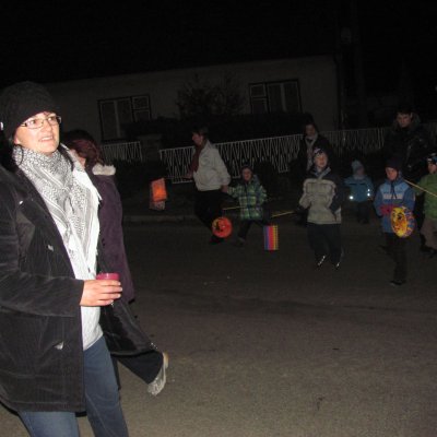 image-737